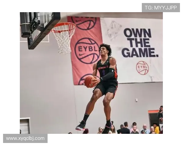 世界杯预选赛分析重庆篮球队展现出卓越的灵活性与战术适应能力